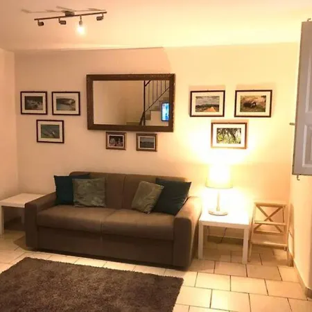 شقة Alley House *